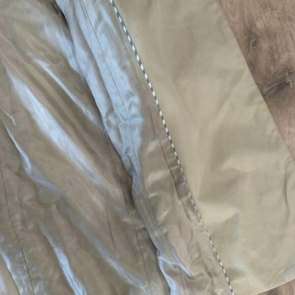 Banana Republic Trench Coat- Size Medium - Picture 6 of 8